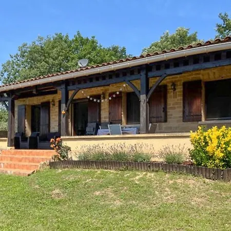 3 Bedroom Cozy Home In Villamblard * Villamblard
