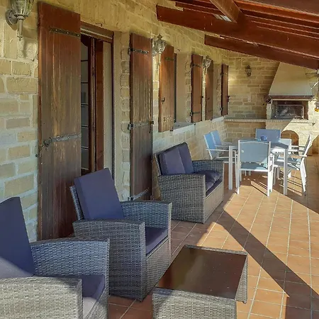 Feriehus 3 Bedroom Cozy Home In Villamblard